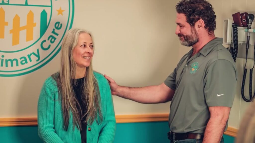 Video: Matthew Simone, FNP-BC, greeting a patient at HomeSteady Health